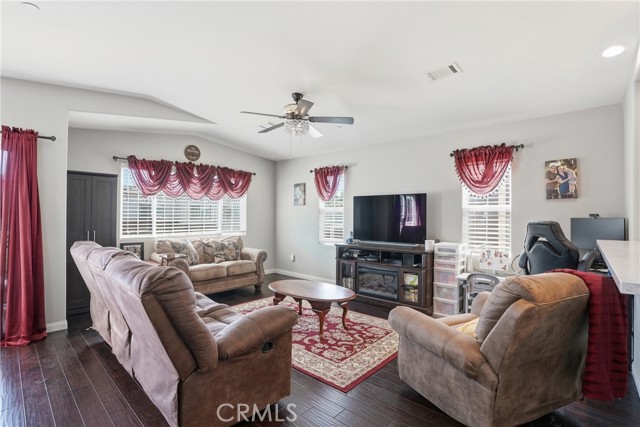 Detail Gallery Image 3 of 36 For 263 via Las Casitas, Templeton,  CA 93465 - 3 Beds | 2/1 Baths