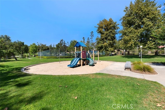 Detail Gallery Image 18 of 19 For 21107 via Arnaz, Yorba Linda,  CA 92887 - 2 Beds | 2/1 Baths