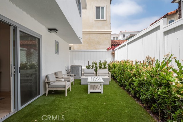 301 4th St, Manhattan Beach, California 90266, 4 Bedrooms Bedrooms, ,3 BathroomsBathrooms,Residential,Sold,4th St,SB22117855