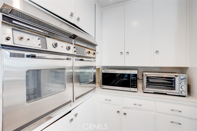 Detail Gallery Image 14 of 43 For 10034 La Canada Way, Shadow Hills,  CA 91040 - 2 Beds | 2 Baths