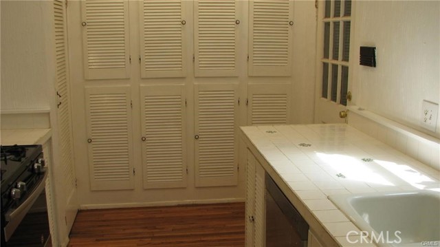 Detail Gallery Image 13 of 14 For 324 Ximeno Ave, Long Beach,  CA 90814 - 3 Beds | 1 Baths