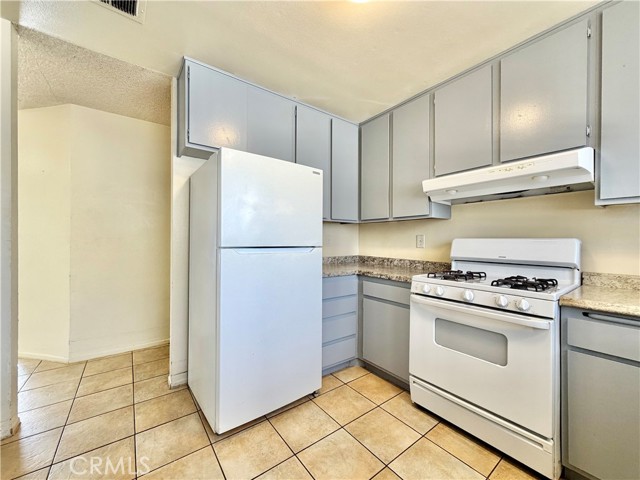 Detail Gallery Image 10 of 31 For 132 E Bowen Rd, Perris,  CA 92571 - 4 Beds | 2 Baths