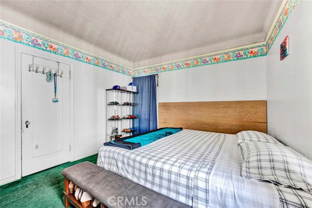 2184 Cedar Avenue, Long Beach CA: https://media.crmls.org/medias/5e9058e8-7e08-49c1-a1e6-3f7a7d542167.jpg