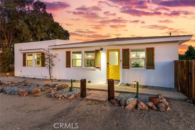 Detail Gallery Image 1 of 42 For 64975 Sun Oro Rd, Joshua Tree,  CA 92252 - 4 Beds | 2 Baths