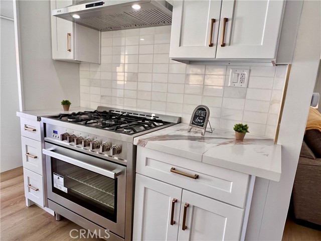 Detail Gallery Image 2 of 11 For 3948 Van Horne, Los Angeles,  CA 90032 - 4 Beds | 2 Baths