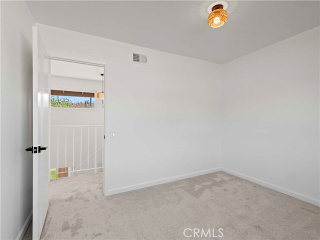 27572 Caraway Lane, Saugus CA: https://media.crmls.org/medias/5e9579f0-bc31-4242-9998-3ab6ffcfb3a6.jpg