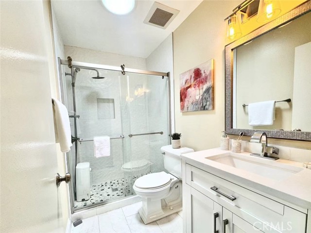 Image 11 of 23 For 21315 Pinehill Lane