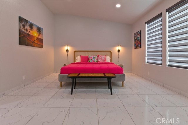 Detail Gallery Image 14 of 66 For 1125 E via San Michael Rd, Palm Springs,  CA 92262 - 5 Beds | 4 Baths