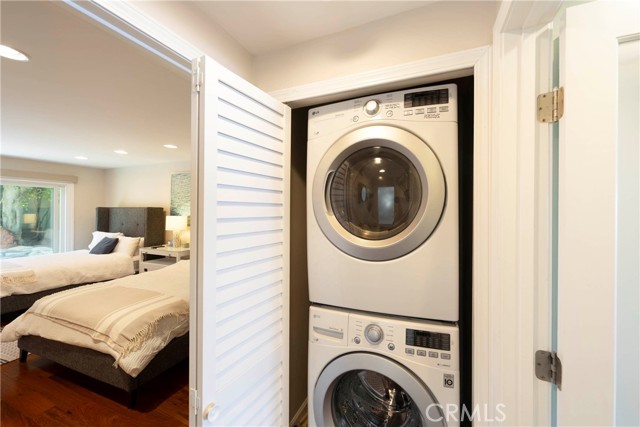 Detail Gallery Image 26 of 29 For 1040 La Mirada St, Laguna Beach,  CA 92651 - 3 Beds | 3 Baths