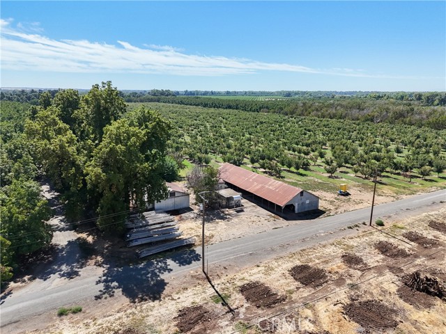 24365 Oklahoma Avenue, Red Bluff CA: https://media.crmls.org/medias/5e9895f5-9dfa-4b21-b669-635ef888477b.jpg