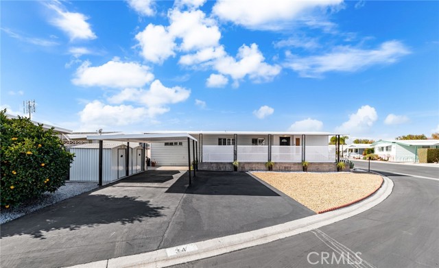 Detail Gallery Image 2 of 27 For 1251 E Lugonia, Redlands,  CA 92374 - 2 Beds | 2 Baths