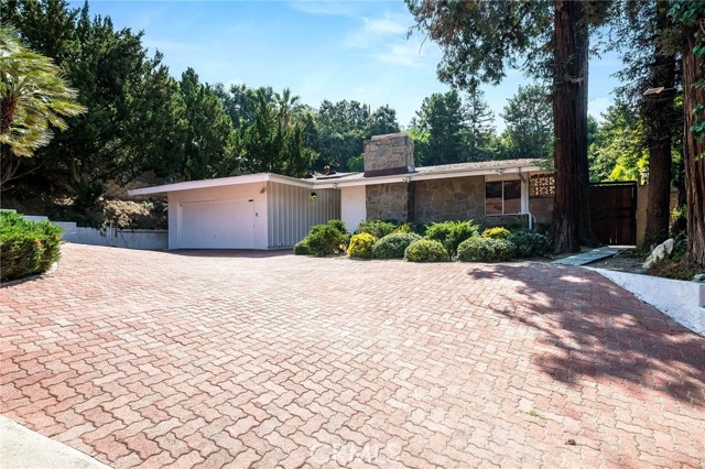 16258 Bertella Drive photo 5