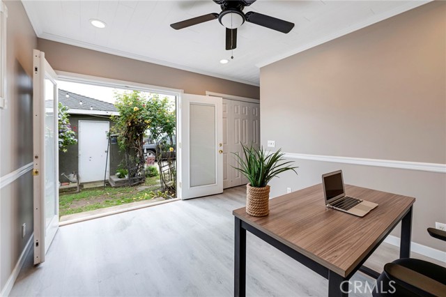 Detail Gallery Image 19 of 44 For 6034 Pepperwood, Lakewood,  CA 90712 - 3 Beds | 2 Baths