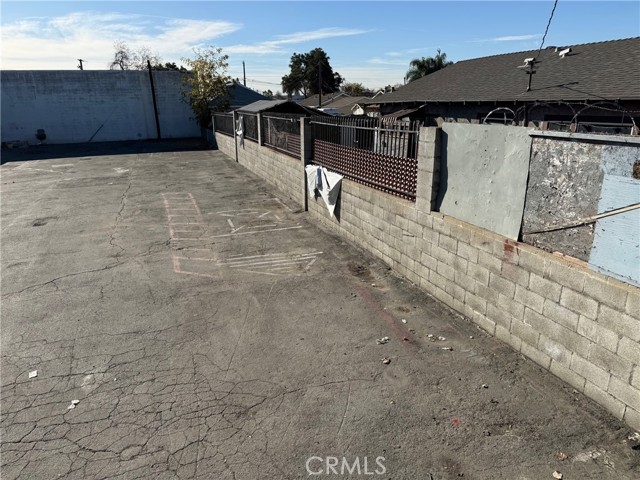 Detail Gallery Image 4 of 8 For 1284 E 3rd, Pomona,  CA 91766 - – Beds | – Baths