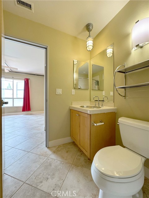 Detail Gallery Image 27 of 50 For 665 N Poinsettia St, Santa Ana,  CA 92701 - 1 Beds | 2/1 Baths