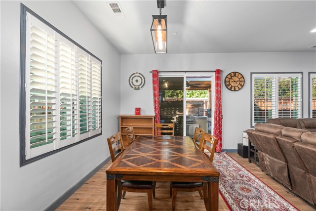 Detail Gallery Image 18 of 67 For 10010 Besancon Way, Bakersfield,  CA 93306 - 2 Beds | 2 Baths