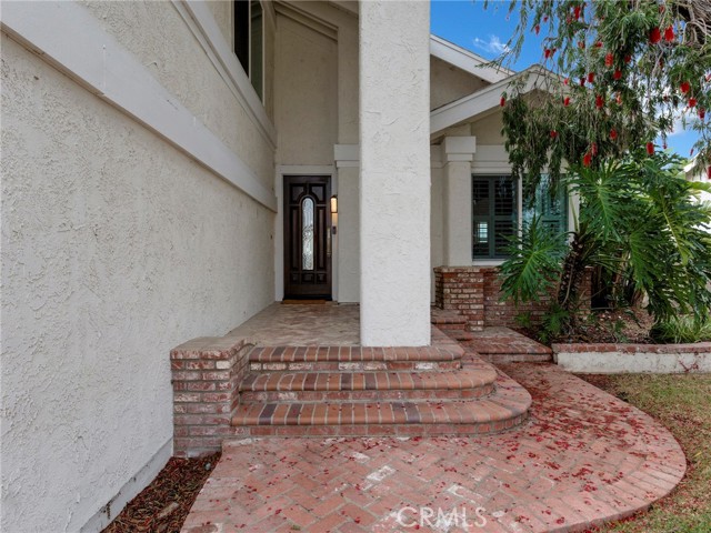 Detail Gallery Image 4 of 38 For 4895 Buttercreek, Moorpark,  CA 93021 - 4 Beds | 3 Baths