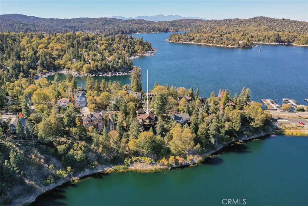 537 Canyon View Drive, Lake Arrowhead, CA 92352