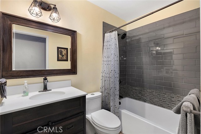 Detail Gallery Image 13 of 21 For 13462 Montego Dr, Poway,  CA 92064 - 4 Beds | 2 Baths