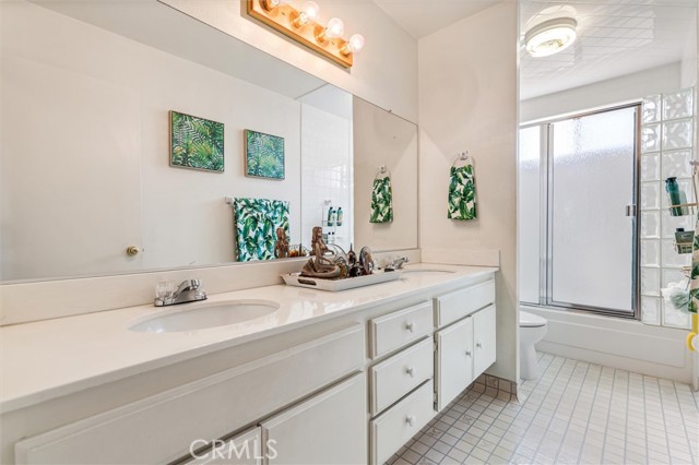 Detail Gallery Image 29 of 39 For 4466 Rainbow Ln, Yorba Linda,  CA 92886 - 4 Beds | 2/1 Baths