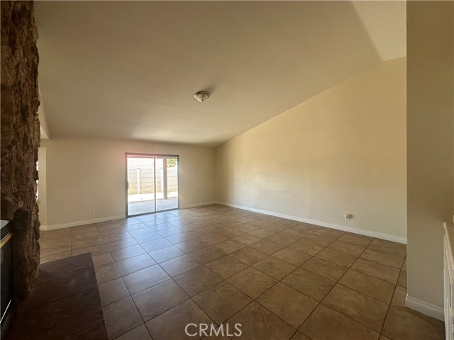 Detail Gallery Image 10 of 58 For 541 N Hemet St, Hemet,  CA 92544 - 3 Beds | 2 Baths