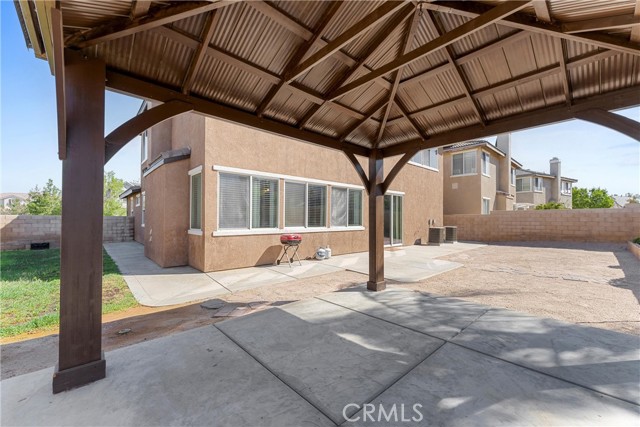 3414 Club Rancho Drive, Palmdale CA: https://media.crmls.org/medias/5e9e26a2-8be1-4f50-85f0-94472ba82a1b.jpg