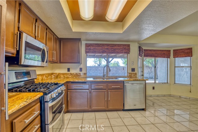Image 3 for 18015 Montgomery Ave, Fontana, CA 92336