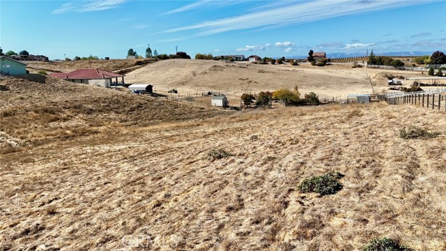 Detail Gallery Image 6 of 15 For 8255 Baron Way, Paso Robles,  CA 93446 - – Beds | – Baths