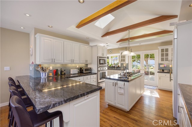 2557 Chelsea Road, Palos Verdes Estates, California 90274, 3 Bedrooms Bedrooms, ,3 BathroomsBathrooms,Residential,Sold,Chelsea,SB22010495