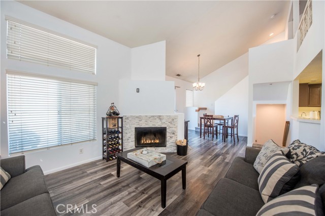 Detail Gallery Image 6 of 27 For 2290 Indigo Hills Dr #6,  Corona,  CA 92879 - 2 Beds | 2 Baths