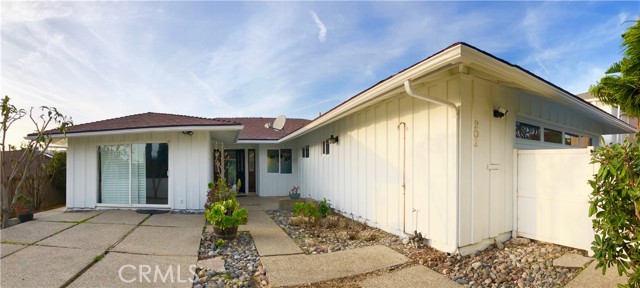Detail Gallery Image 7 of 36 For 205 via Montego, San Clemente,  CA 92672 - 4 Beds | 2 Baths