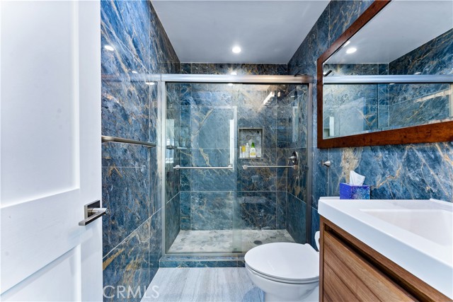 Detail Gallery Image 61 of 66 For 400 17th St, Manhattan Beach,  CA 90266 - 4 Beds | 2 Baths