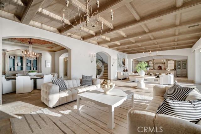 21 Strand Beach Drive, Dana Point CA: https://media.crmls.org/medias/5ea069bb-1af1-407c-8cd1-0a7cd7bff2ae.jpg