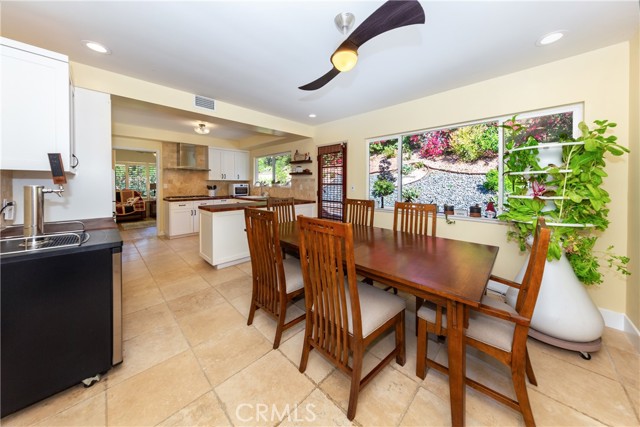 Detail Gallery Image 12 of 30 For 12441 Daryl Ave, Granada Hills,  CA 91344 - 3 Beds | 2/1 Baths