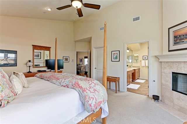 108 Helberta Avenue, Redondo Beach, California 90277, 4 Bedrooms Bedrooms, ,2 BathroomsBathrooms,Residential,Sold,Helberta,SB17041360