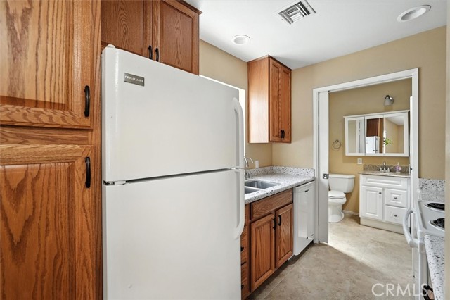 Detail Gallery Image 37 of 46 For 25612 Oakbar Ct, Newhall,  CA 91321 - 4 Beds | 3 Baths