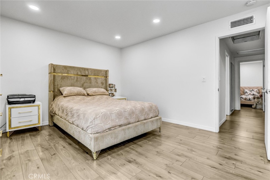 MLS #SR25263191 image #14