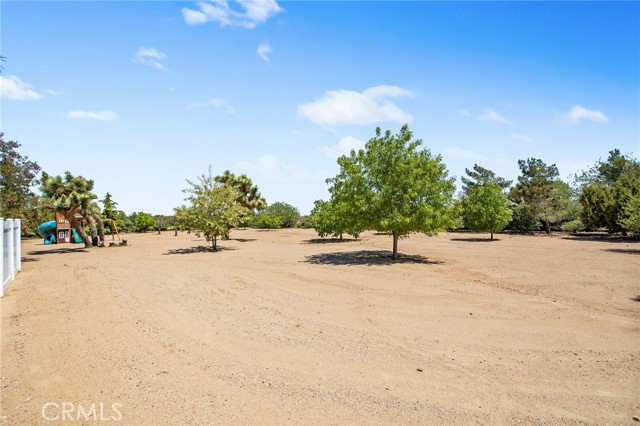 Detail Gallery Image 63 of 72 For 10978 El Centro Rd, Oak Hills,  CA 92344 - 4 Beds | 3 Baths