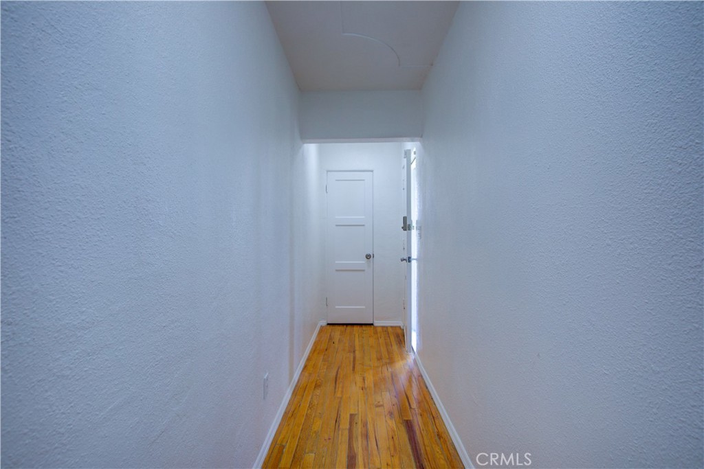 https://media.crmls.org/medias/5ea2bf6a-92de-499a-ad85-fd8115faac4c.jpg?preset=X-Large
