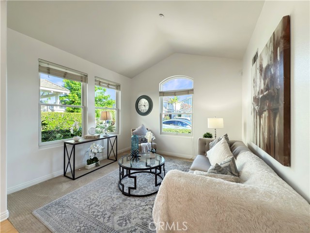 7 Bayview Drive, Buena Park CA: https://media.crmls.org/medias/5ea35c6d-cf3f-4be6-ae01-589e43c6b963.jpg