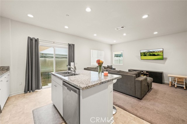 Detail Gallery Image 11 of 63 For 27166 Canyon Rock Ct, Moreno Valley,  CA 92555 - 4 Beds | 2/1 Baths