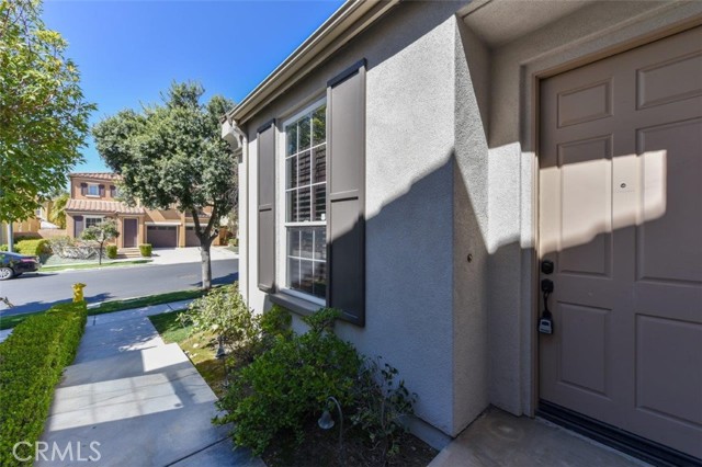 Detail Gallery Image 3 of 26 For 20 Larchwood, Irvine,  CA 92602 - 4 Beds | 3/1 Baths