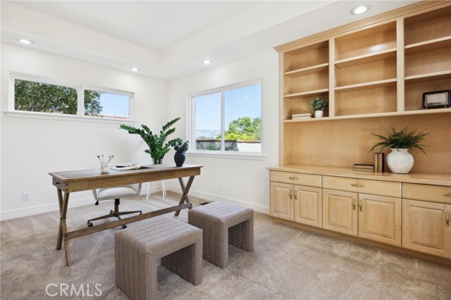 993 Las Palmas Way, San Luis Obispo CA: https://media.crmls.org/medias/5ea51387-325d-4805-a7bb-61581fd947f5.jpg