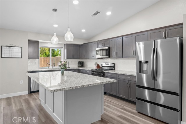 Detail Gallery Image 20 of 40 For 19018 Tule Way, Lake Elsinore,  CA 92530 - 3 Beds | 2 Baths