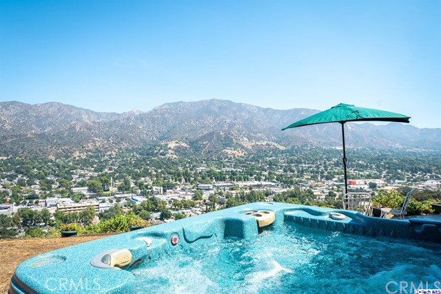 4 Bed Home for Sale in Tujunga, California