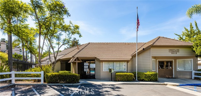 24343 Landover Road, Laguna Hills CA: https://media.crmls.org/medias/5ea71b22-6738-430c-99a7-2c38b0406c74.jpg