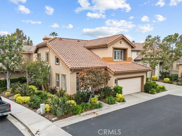 Detail Gallery Image 2 of 48 For 13043 Maxwell Dr, Tustin,  CA 92782 - 3 Beds | 2/1 Baths