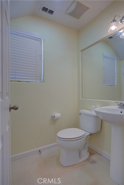 Detail Gallery Image 3 of 39 For 4208 Berryesa Ave, Merced,  CA 95348 - 3 Beds | 2/1 Baths