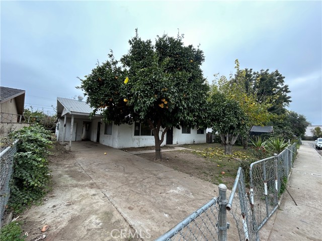 Detail Gallery Image 2 of 24 For 755 H, Parlier,  CA 93648 - 3 Beds | 2 Baths