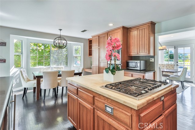 Detail Gallery Image 14 of 40 For 28241 Foothill Drive, Agoura Hills,  CA 91301 - 6 Beds | 4 Baths